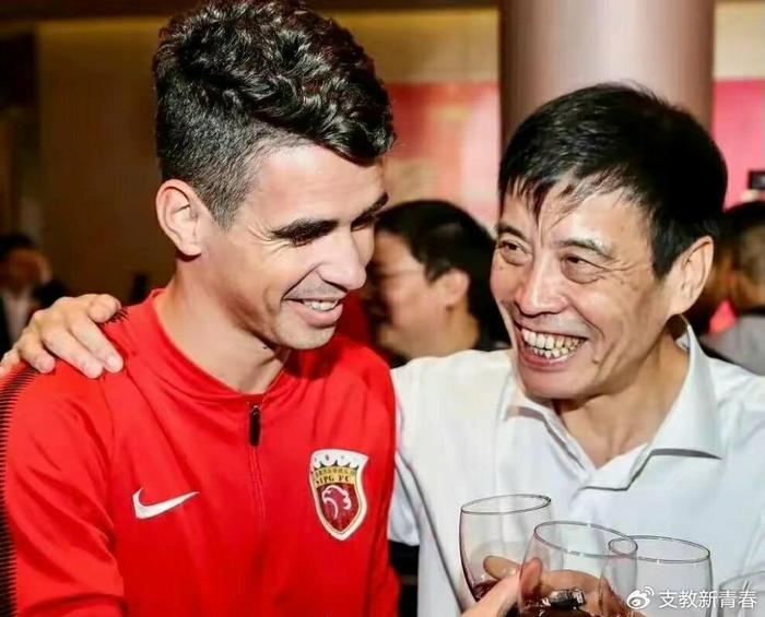 包含上港少将回归赛场，欲胜贵州智诚封王的词条